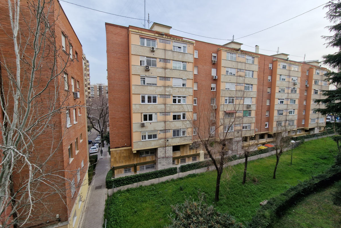 Alquiler de Piso en calle del Pez Volador